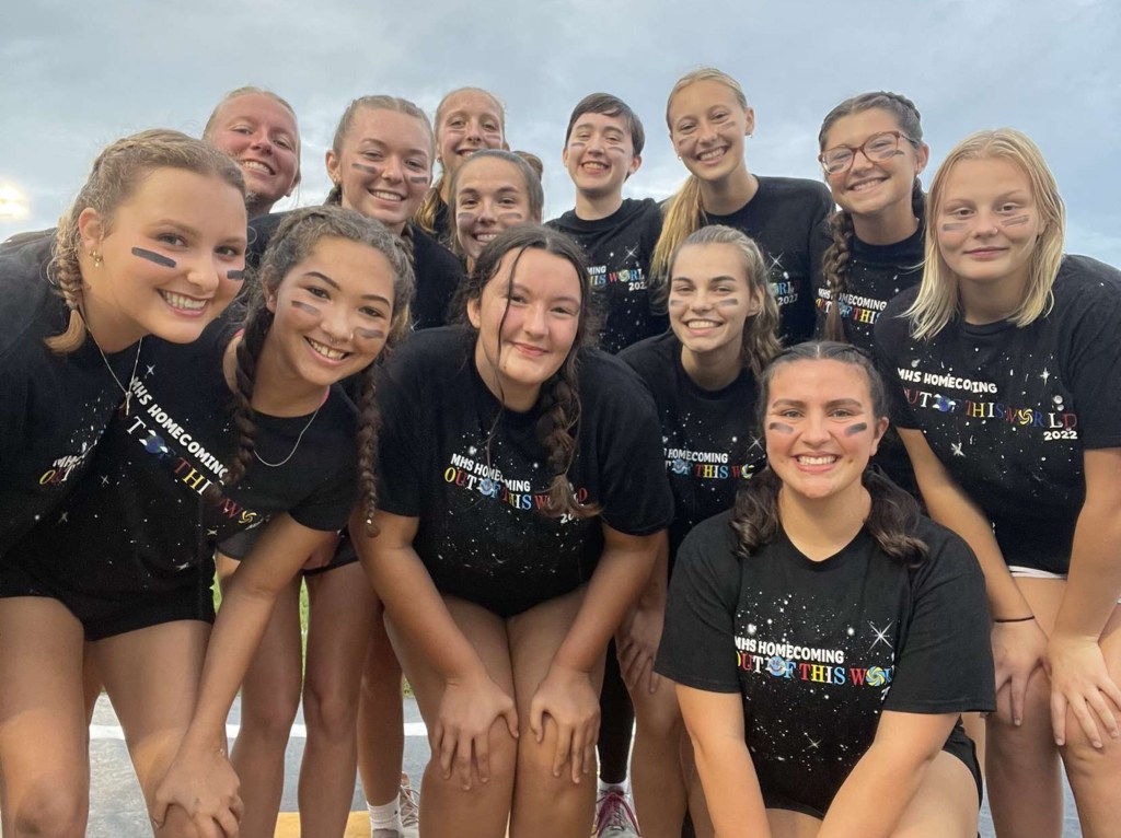 Seniors Break Losing&nbsp;Streak